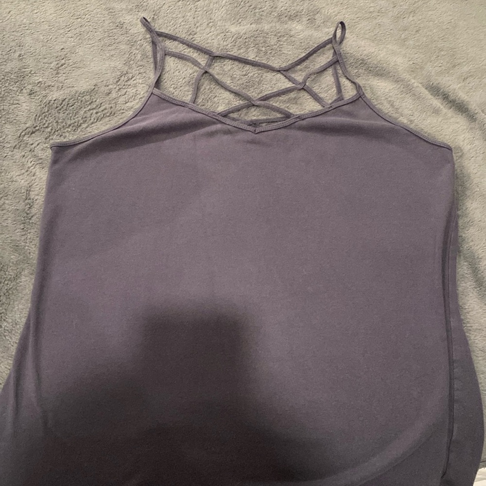 Maurice’s tank top grey